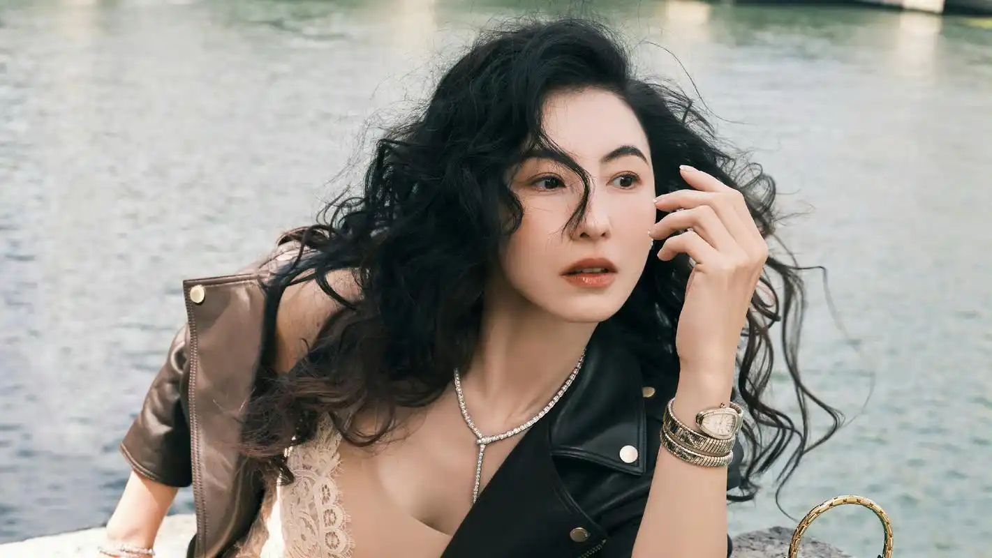 张柏芝港风大波浪