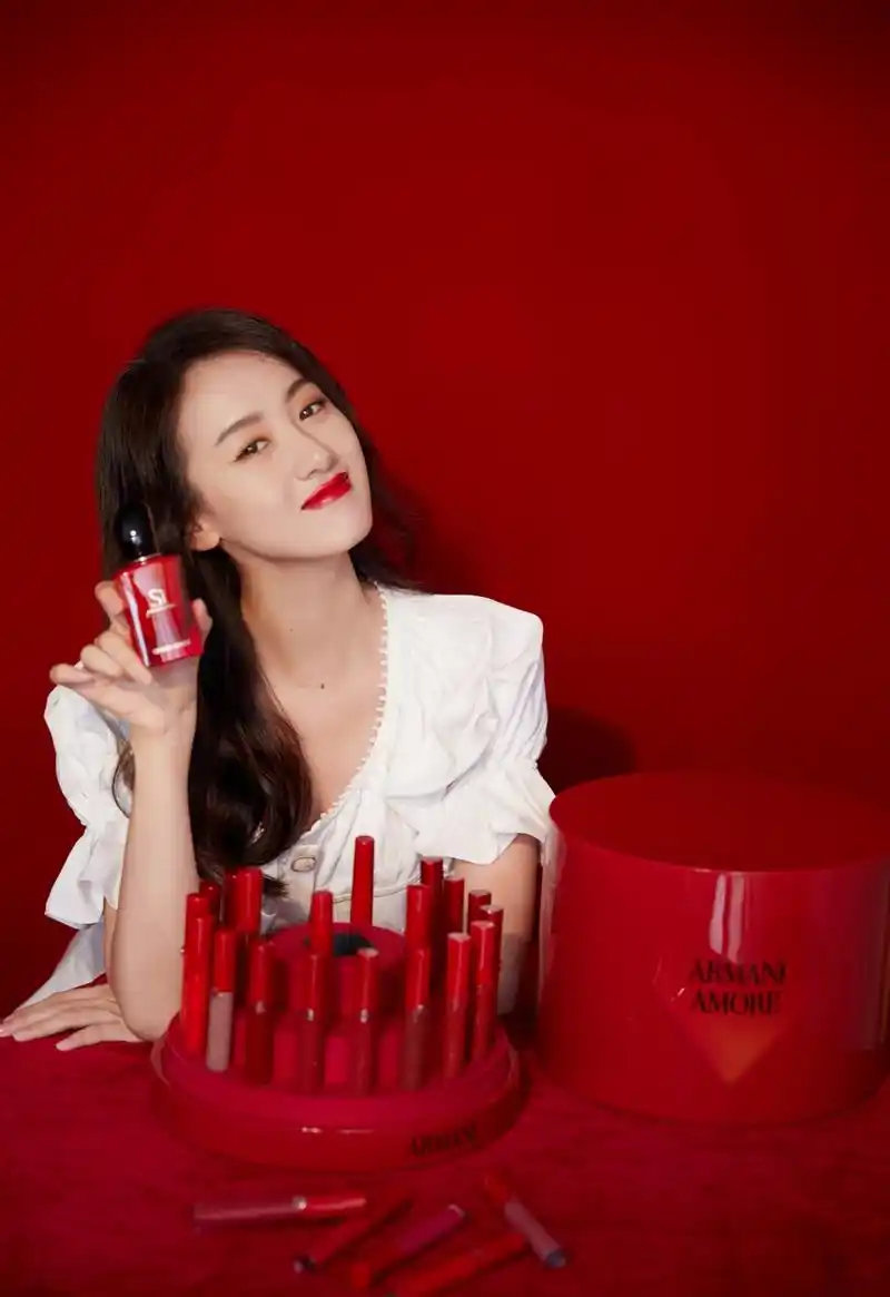 袁冰妍相关图片