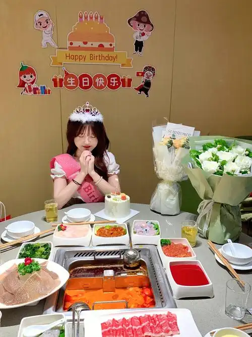 海底捞过生日也太快乐了吧