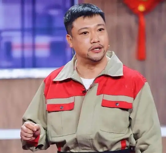 看了观众对贾冰的评价我才明白当年赵本山那番话的含金量