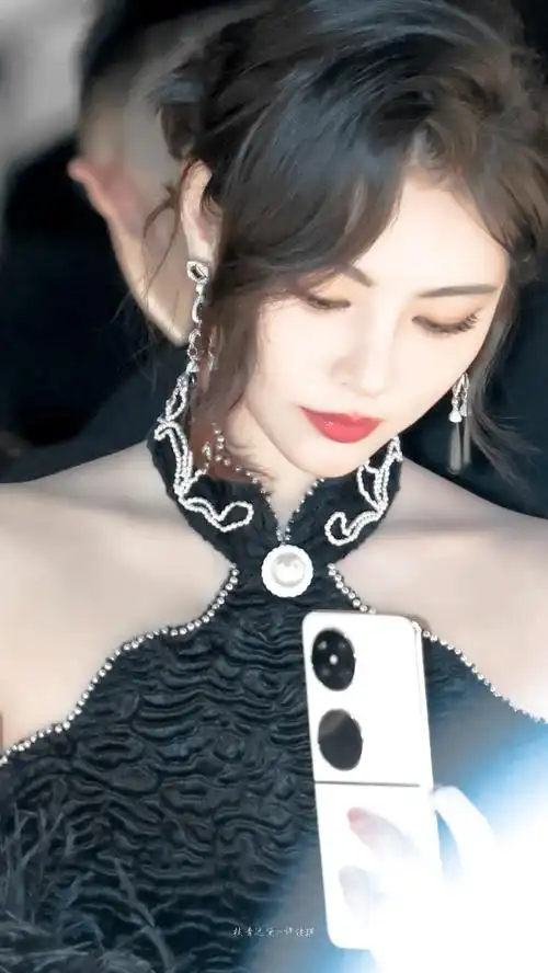 许佳琪的秀场日记