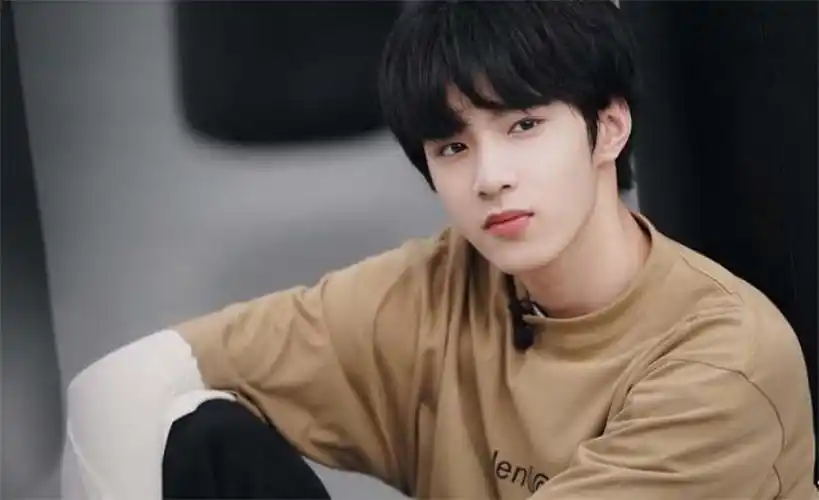 刘耀文撒娇合集第一弹,幺儿这反差真的太可爱了-娱乐视频-搜狐视频