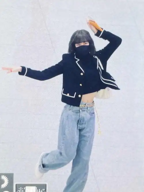 lisa新站出境直拍