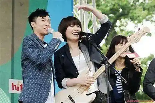 他,到底爱男人还是女人啊?_吴青峰