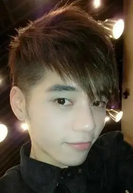 90后帅哥斜庞克铲青发型图片