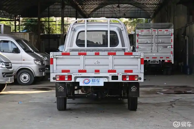 长安跨越  新豹t3  2018款 2018款  栏板1.5l 双排货箱2520 栏板1.