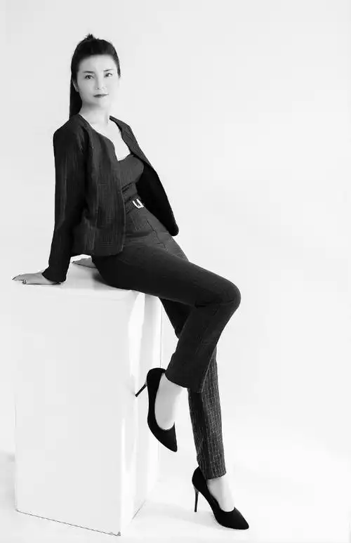 喜欢电影:《夏洛特烦恼》《唐人街探案》喜欢明星:薛之谦喜欢国家