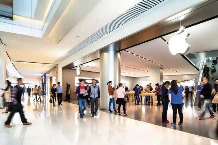 江苏省首家apple store零售店于二零一四年在无锡的恒隆广场开业.