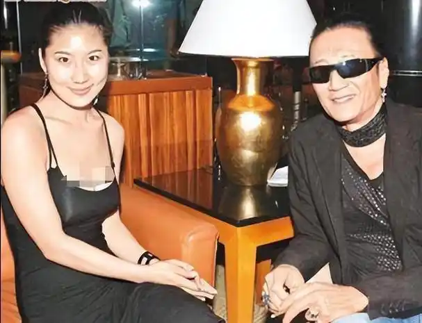 谢贤的前女友coco恋爱12年无果用青春换来2000万如今怎样了