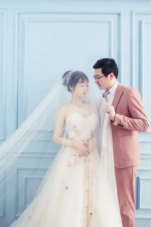 王凯 周莹 结婚照