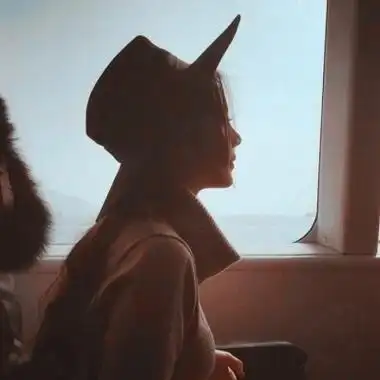 高冷女生头像无水印,喜欢都来点赞分享吧