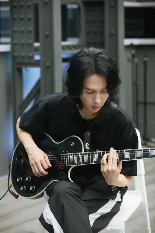 他叫张淇,真的很绝绝子