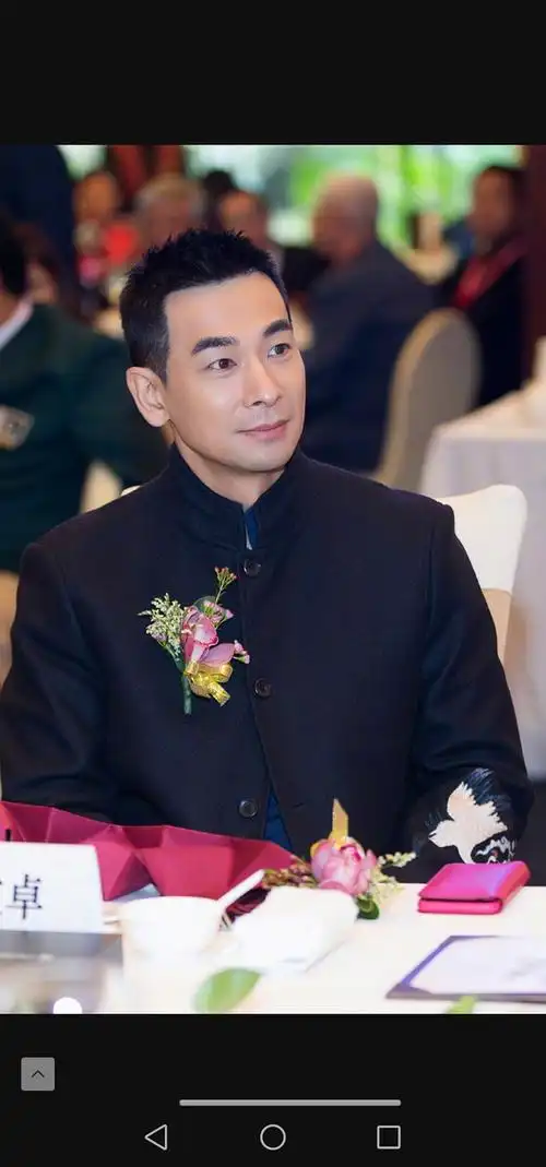 搜集了些赵文卓的照片 总有你没看过的