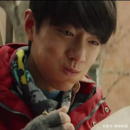 肖战最美表演《买耳朵》,一切坚持和努力,是为了让你听到全世界