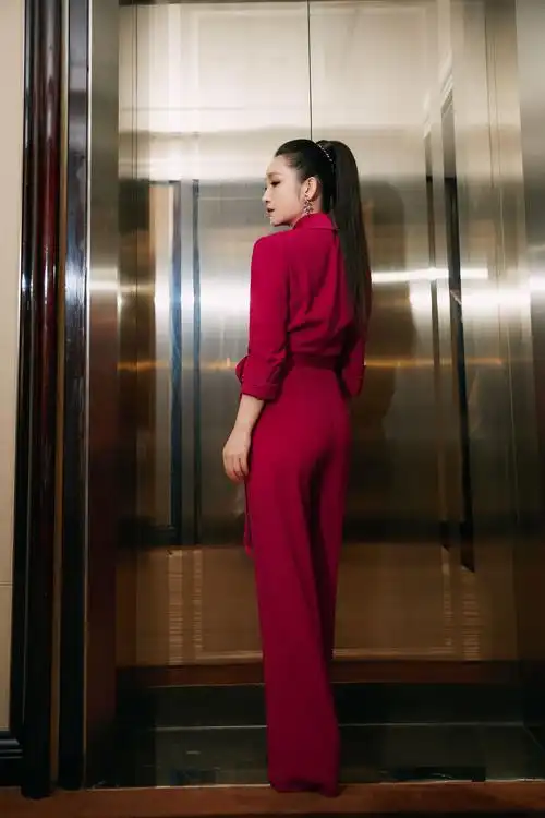 秦海璐携手许魏洲共同演绎新贵妃醉酒