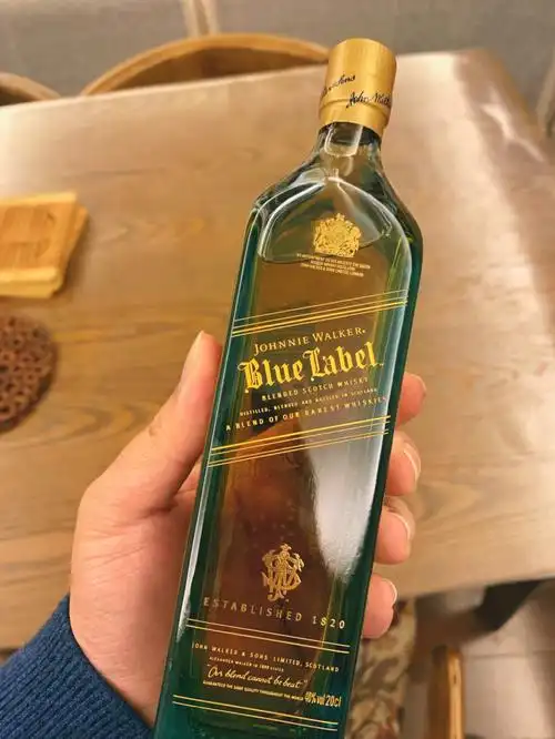 尊尼获加johnniewalker蓝方威士忌12星座瓶