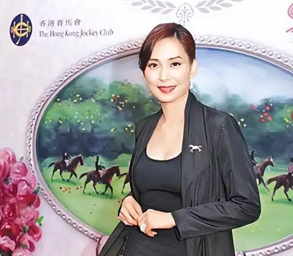 贵州富婆杨小娟嫁三婚演员吕良伟婚后生一子幸福美满