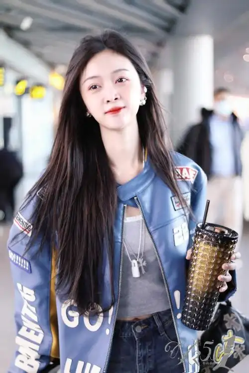 吴宣仪超话#吴宣仪2024演唱会生日场#这一声老公我先叫为敬@吴宣仪