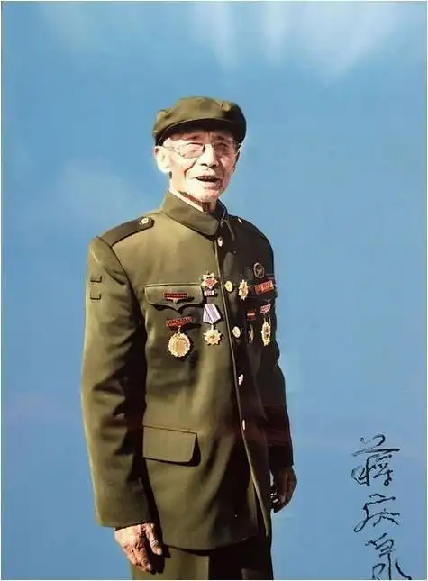 他是英雄儿女中王成的原型,隐瞒身份半辈子,背后原因令人泪目