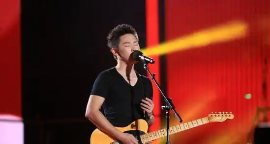 梁博夺得中国好声音年度总冠军,吴莫愁曲居亚军