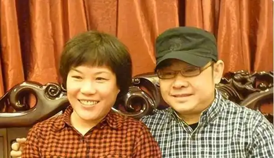 刀郎离婚30年,前妻含泪自述:他住豪宅,没想到我却一无所有