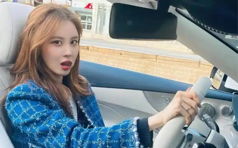 少女时代徐贤 换新车啦啦. 红薯夫妇郑容和