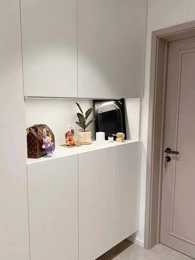 西城84㎡小户型提升幸福感的玄关好物.我家玄关柜是和入户门对 - 抖音
