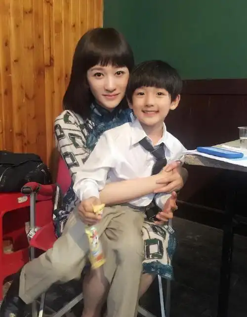 任嘉伦位列电视剧演员榜top3(任嘉伦新戏合作李小冉)(4)