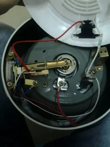 新买的电饭煲不保温,我该怎样维修?