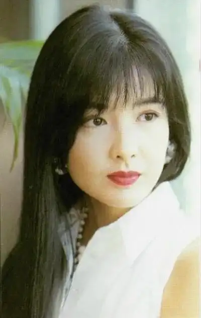 周慧敏年轻时候的素颜照到底有多美看了就知道了