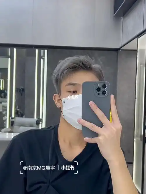 男生超帅发色烟蓝灰潮男必备雾感灰蓝冷色|||95不得不说,灰蓝真的是