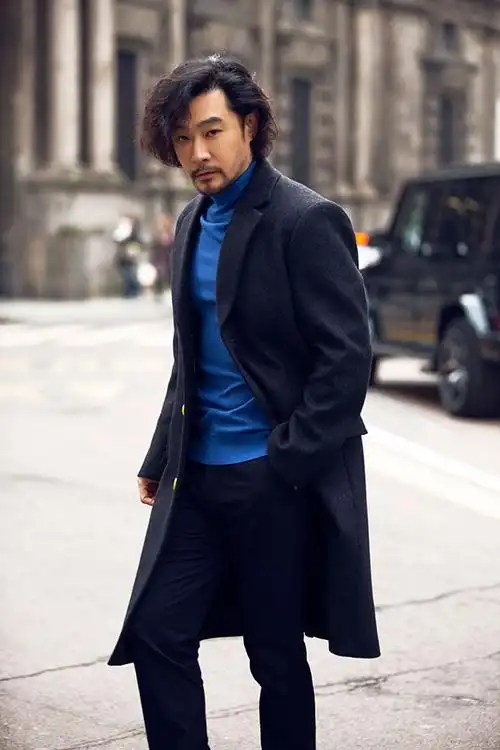 黄维德米兰写真曝光 绅士儒雅尽显熟男魅力