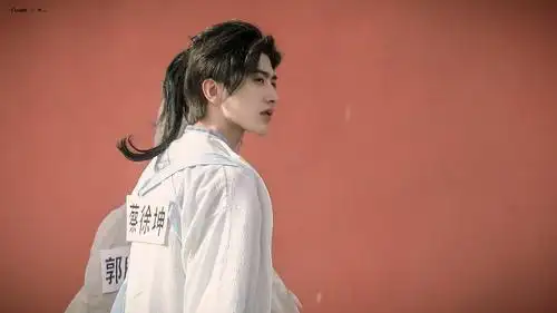 蔡徐坤古装造型