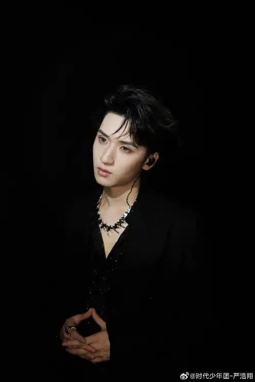 严浩翔神图##和严浩翔一起拥抱春天##凝聚v力量