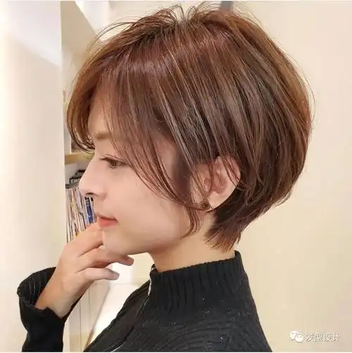 可盐可甜挂耳式短发