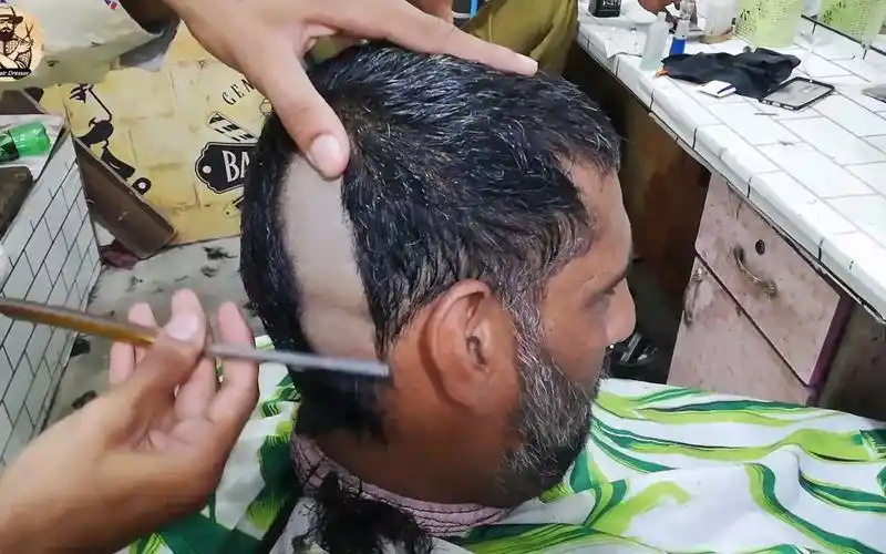 印度直剃刀剃光头