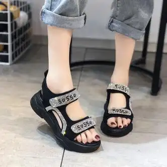 喻小熊女孩女童凉鞋10岁至12岁公主夏季老爹水晶韩版时尚中大童13小