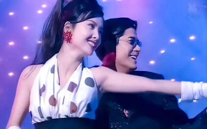 郭富城周慧敏阿飞正传4k清纯淑女和可爱小流氓的欢乐舞台高清ai修复两