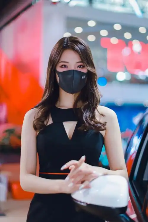 广汽小姐姐的口罩全场最酷