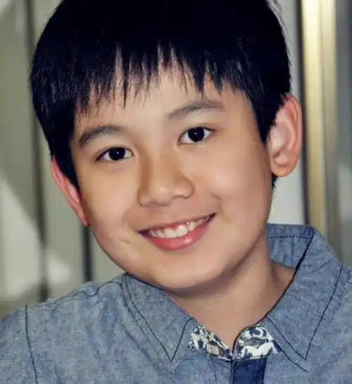 盘点男星十四岁画风,胡先煦与胡皓康的画风相差令人哭笑不得