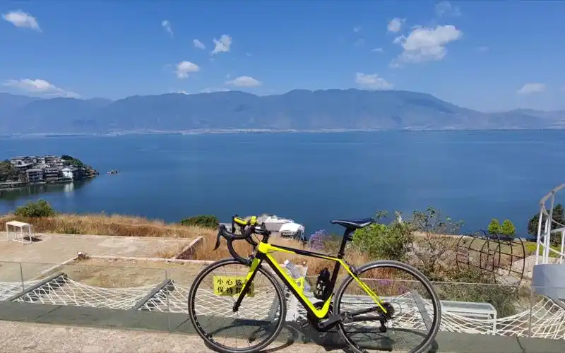 在大理骑行到双廊风景太美了