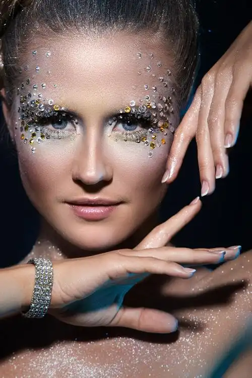 性感心形的嘴唇