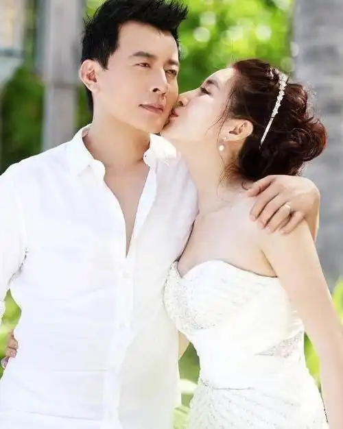 她与赵本山搭戏火了,和老公因戏生情走过12年,如今生活幸福