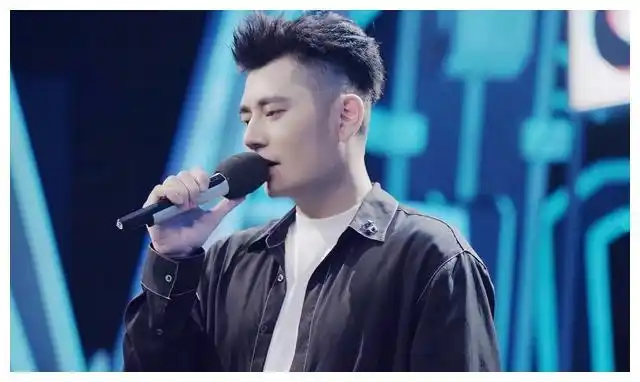 钱枫年轻时有多帅看完照片后网友岁月是把杀猪刀