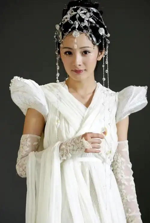 所以《神雕侠侣》这部剧对于杨幂来说非常重要,因为给了她非常大的