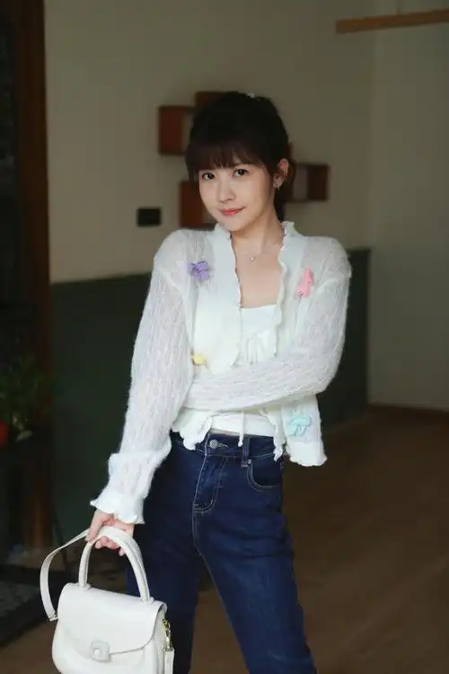 赖美云官宣金屋藏夫定档##金屋藏夫定档0119