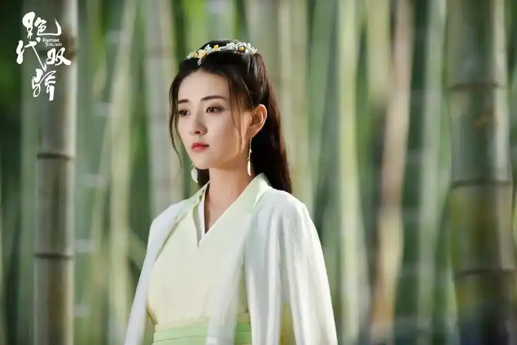 梁洁打破古装女主刻板印象 《绝代双骄》出"甜系cp"