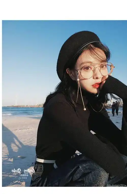 网红同款金丝边眼镜复古文艺大圆金属厚框平光镜带链条珍珠近视女配