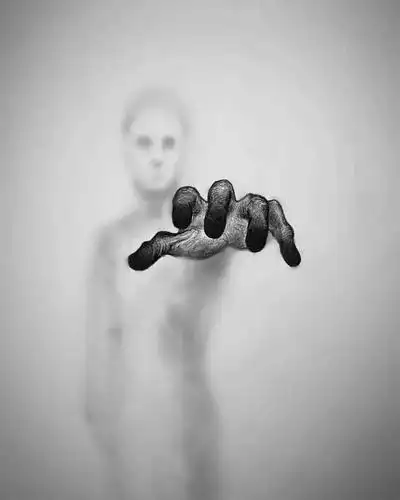 18张用铅笔画出的可怕鬼影图片