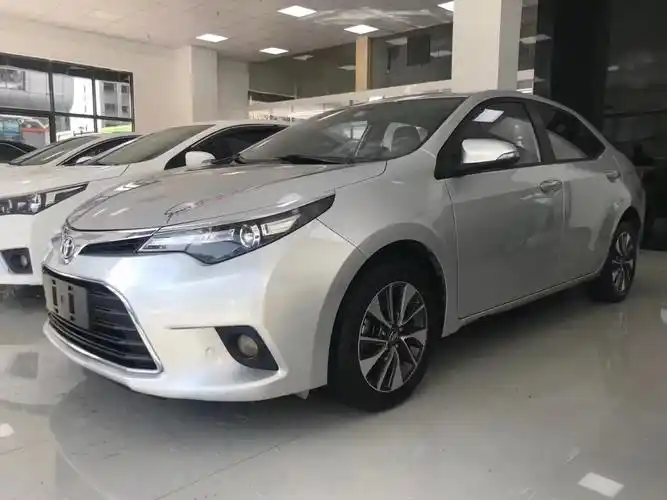 15年丰田雷凌18自动顶配